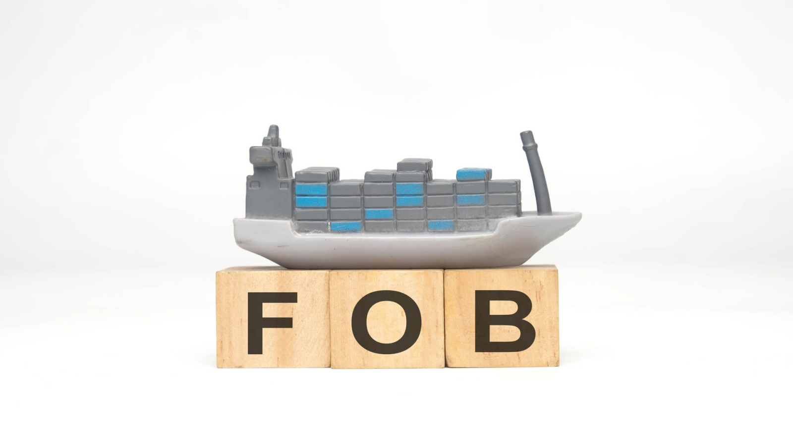 FOB incoterms - czym jest? Jakie są warunki dostawy FOB?
