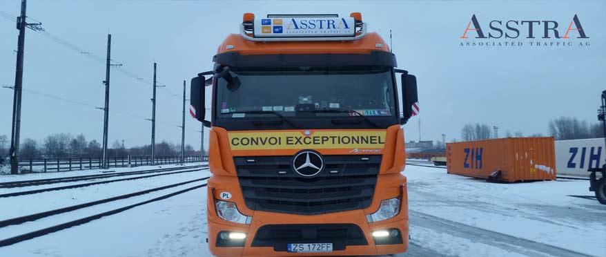 Transport koparki specjalizowanej (46 ton) z Polski do Rosji
