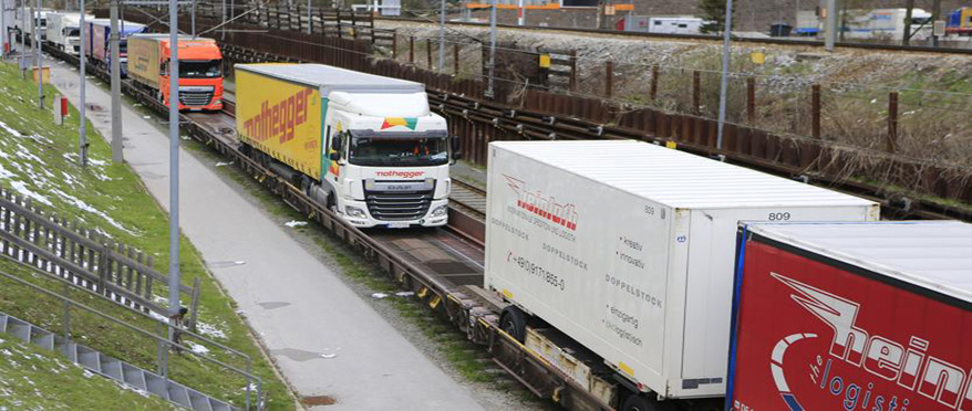 2,3 miliona ciężarówek kursuje między Unią a Wyspami. „Brak porozumienia nie jest opcją dla branży”